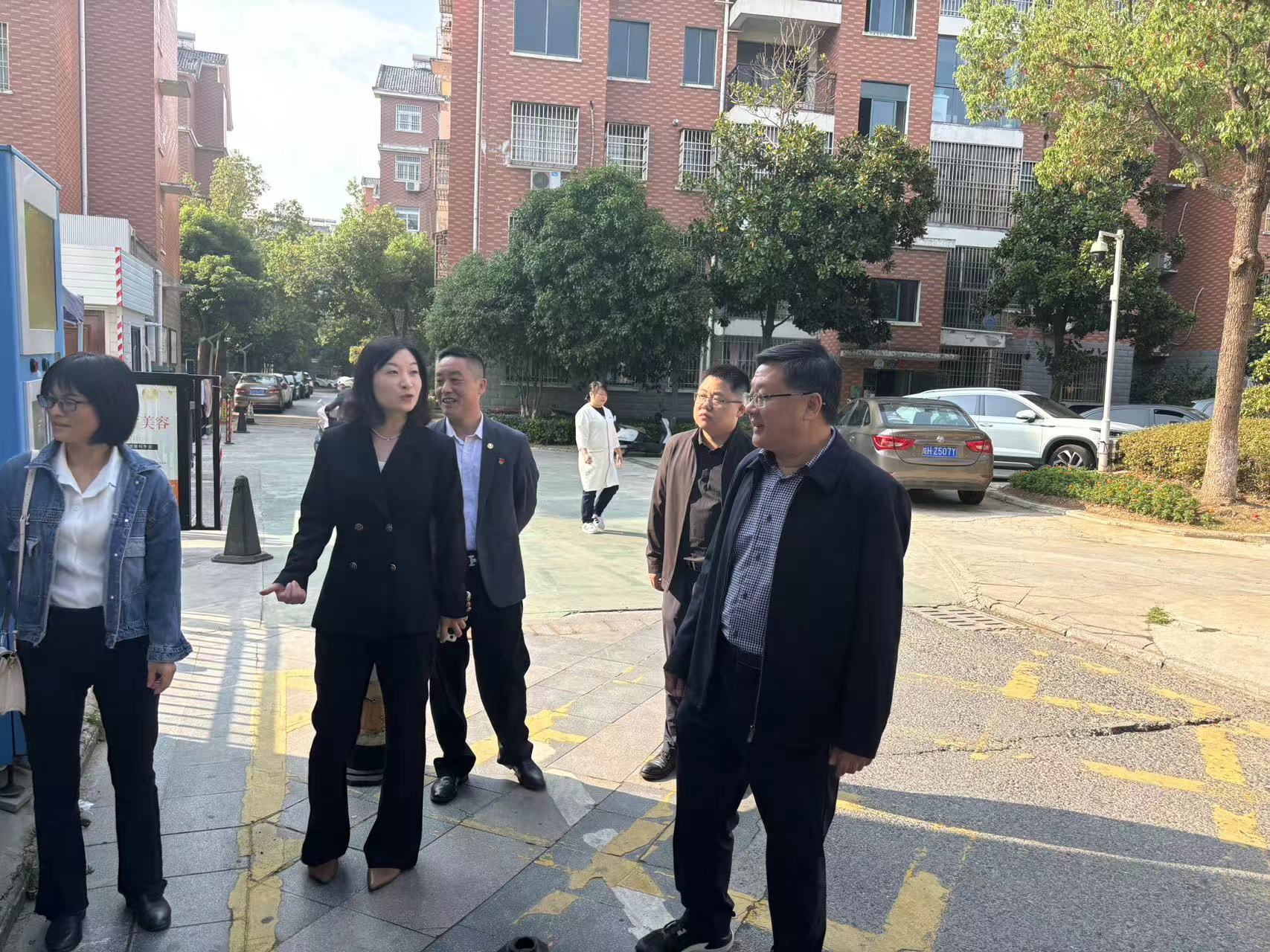 涂主席督导文明创建.jpg